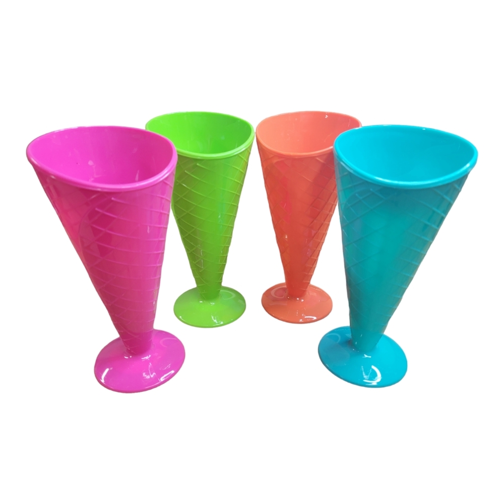Ice Cream Float  8 Inch - Hard Plastic - Waffle Design 4pc